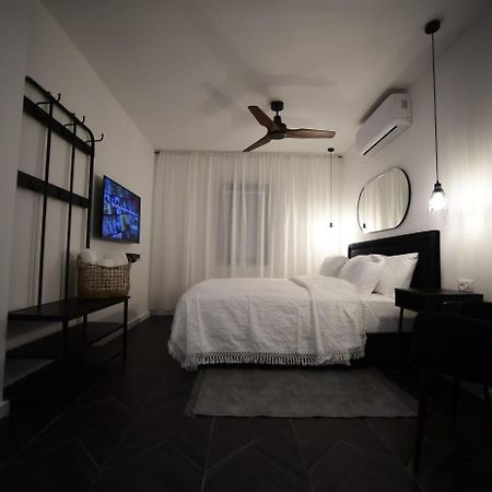 Z-32 Luxury Boutique Apartment Eilat Exterior photo